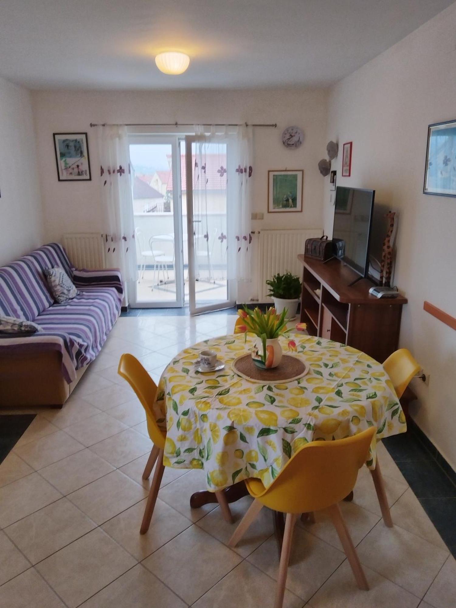 Apartment Ljudmila Водице Екстериор снимка