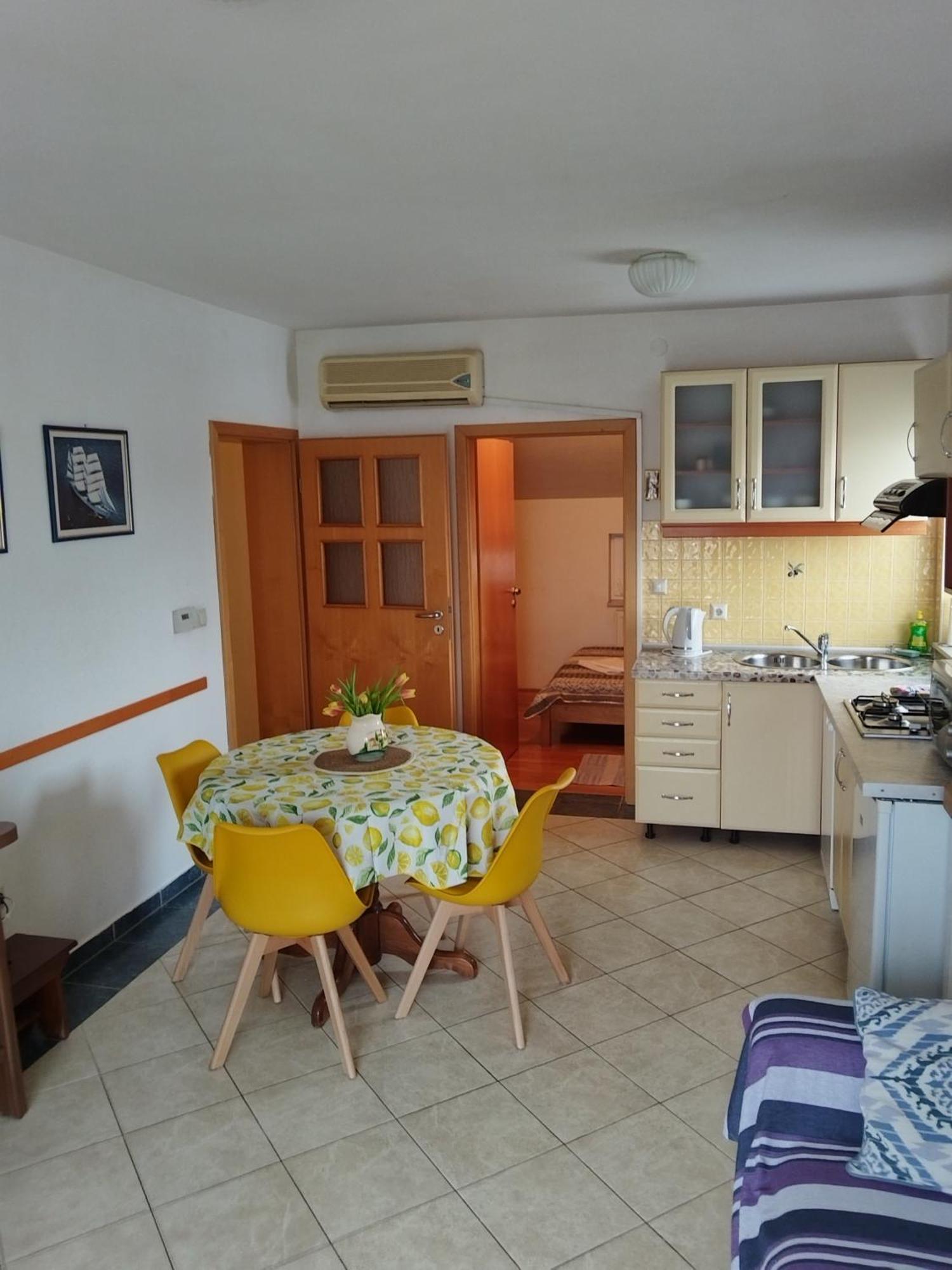 Apartment Ljudmila Водице Екстериор снимка